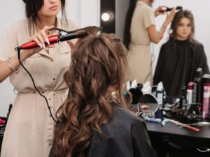 Discover the Best Hair Stylist in Cincinnati: A Guide to Transforming Your Look