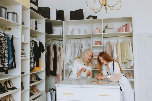 capsule wardrobe essentials for women