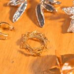 how to mix gold and silver jewelry